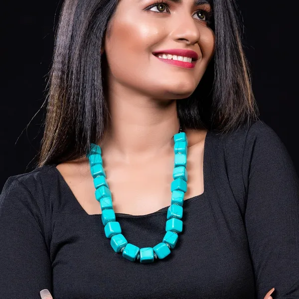 Bead_Necklace_For_Women_Girls_Lightweight_Statement_Ethnic_Jewellery_With_Geometric_Dice_Tumble_Shaped_Beads_Everyday_Wear_Fashion_Neckpiece_For_Styling_Gifting