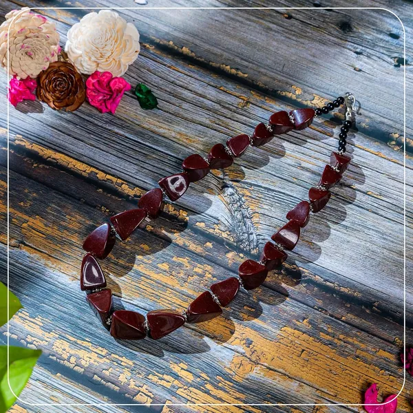 Bead_Necklace_For_Women_Girls_Lightweight_Statement_Ethnic_Jewellery_With_Geometric_Dice_Tumble_Shaped_Beads_Everyday_Wear_Fashion_Neckpiece_For_Styling_Gifting