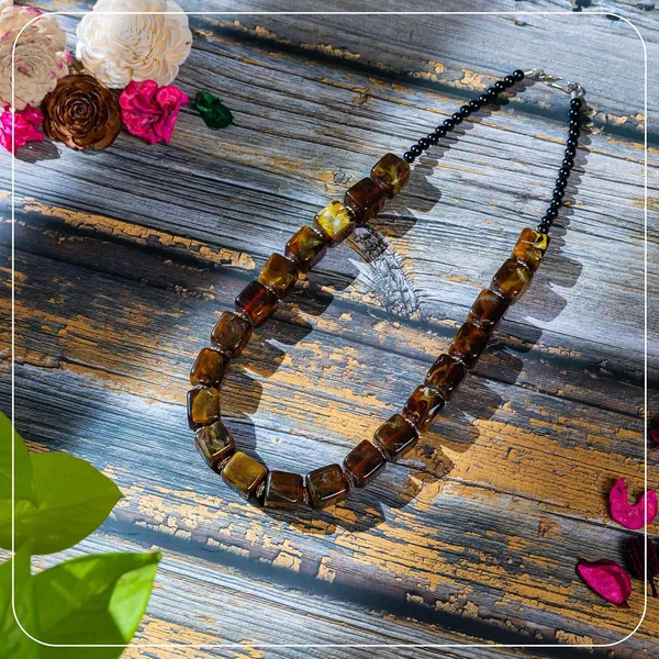 Bead_Necklace_For_Women_Girls_Lightweight_Statement_Ethnic_Jewellery_With_Geometric_Dice_Tumble_Shaped_Beads_Everyday_Wear_Fashion_Neckpiece_For_Styling_Gifting