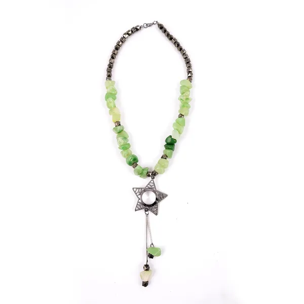 Tumble_Shaped_Beaded_Necklace_With_Geometric_Designed_Gemstone_Pendant_Handcrafted_Statement_Jewellery_For_Women_Girls_Hook_Clasp_Ethnic_Contemporary_Neckpiece_For_Wardrobe_Styling_Gifting