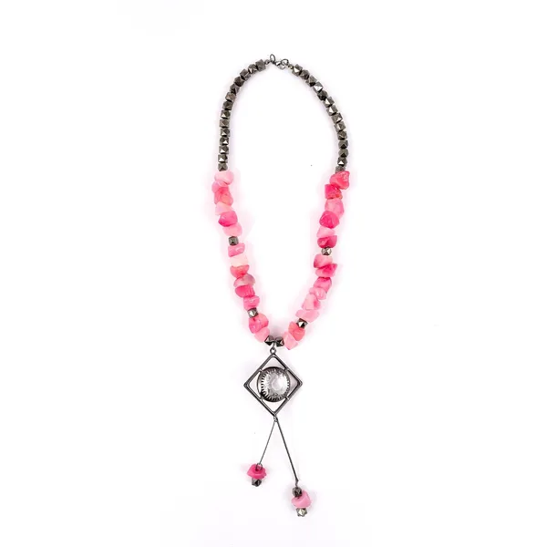 Tumble_Shaped_Beaded_Necklace_With_Geometric_Designed_Gemstone_Pendant_Handcrafted_Statement_Jewellery_For_Women_Girls_Hook_Clasp_Ethnic_Contemporary_Neckpiece_For_Wardrobe_Styling_Gifting