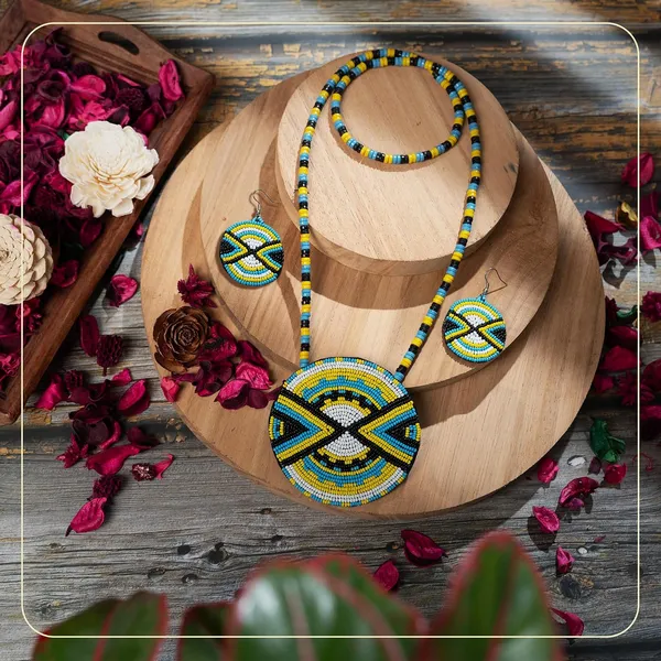 Handmade_Beaded_Medallion_Necklace_With_Matching_Earrings_Huichol_Neckpiece_Native_American_Jewellery_For_Women_Girls