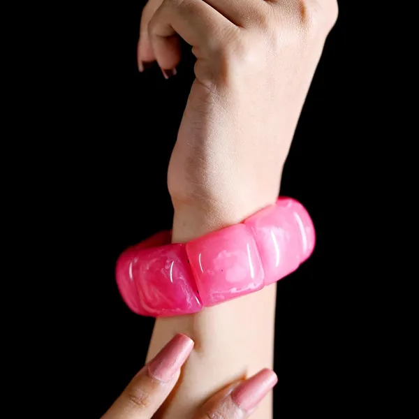 Mosaic_Chunky_Bead_Elastic_Stretch_Bracelet_For_Women_Small_Square_Stackable_Bead_Bracelet_Dainty_Acrylic_Fashion_Jewellery_Navratri_Diwali_Party_Gift_Boho_Daily_Wear