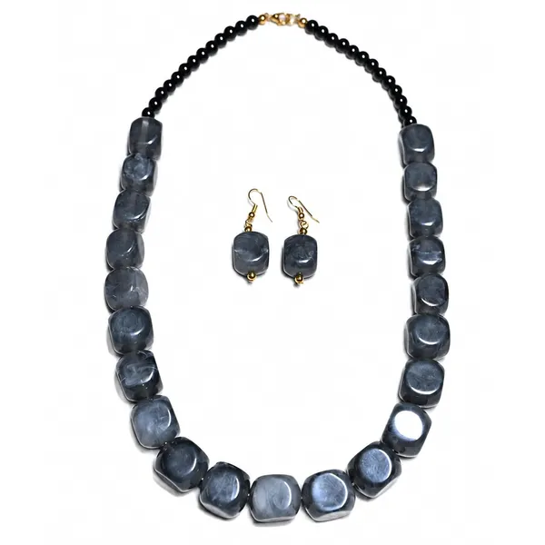 Faux_Gemstone_Bead_Necklace_For_Women_Natural_Stone_Inspired_Acrylic_Beaded_Necklace_Boho_Earthy_Statement_Jewellery_Navratri_Diwali_Party_Gift_Ethnic_Fashion