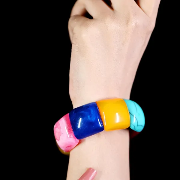 Mosaic_Chunky_Bead_Elastic_Stretch_Bracelet_For_Women_Small_Square_Stackable_Bead_Bracelet_Dainty_Acrylic_Fashion_Jewellery_Navratri_Diwali_Party_Gift_Boho_Daily_Wear