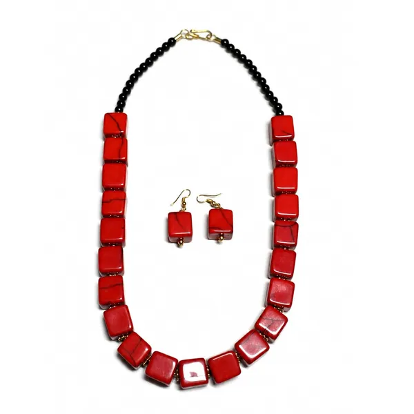 Cube_Dice_Bead_Necklace_For_Women_Chunky_Square_Block_Beaded_Statement_Necklace_Bold_Acrylic_Fashion_Jewellery_Navratri_Diwali_Party_Gift_Ethnic_Boho_Casual