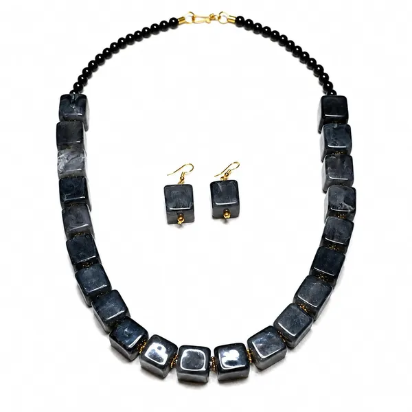 Cube_Dice_Bead_Necklace_For_Women_Chunky_Square_Block_Beaded_Statement_Necklace_Bold_Acrylic_Fashion_Jewellery_Navratri_Diwali_Party_Gift_Ethnic_Boho_Casual