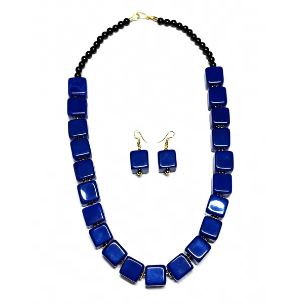 Cube_Dice_Bead_Necklace_For_Women_Chunky_Square_Block_Beaded_Statement_Necklace_Bold_Acrylic_Fashion_Jewellery_Navratri_Diwali_Party_Gift_Ethnic_Boho_Casual