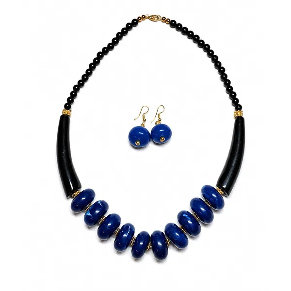 Graduated_Coin_Disc_Bead_Necklace_For_Women_Flat_Circular_Cascading_Beaded_Statement_Necklace_Bold_Acrylic_Fashion_Jewellery_Navratri_Diwali_Party_Gift_Ethnic_Boho