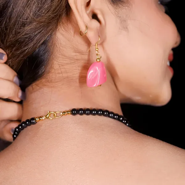 Graduated_Nugget_Tumble_Bead_Necklace_Earrings_Set_For_Women_Boho_Tribal_Afghani_Style_Acrylic_Stone_Look_Statement_Jewellery_Amber_Black_Gold_Navratri_Diwali_Party_Gift
