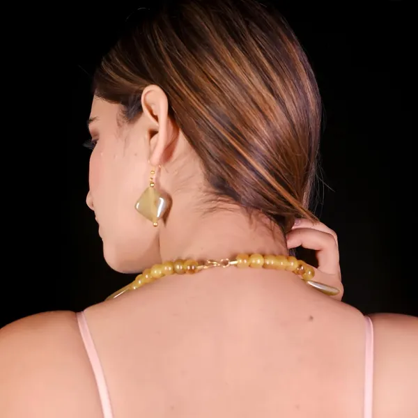 Diamond_Slab_Bead_Necklace_Earrings_Set_For_Women_Boho_Tribal_Marble_Amber_Stone_Look_Statement_Jewellery_Kite_Cut_Acrylic_Beads_Navratri_Diwali_Party_Gift