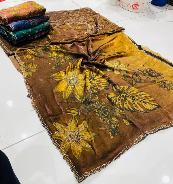 Brown_Silk_Floral_Digital_Printed_Saree_For_Women