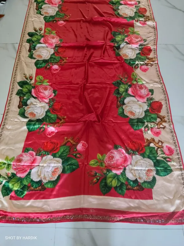 Red_Silk_Floral_Digital_Printed_Saree_For_Women