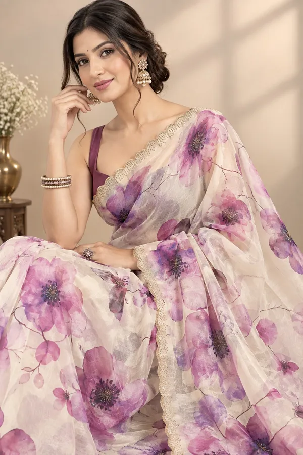 Cream_Silk_Floral_Digital_Printed_Saree_For_Women