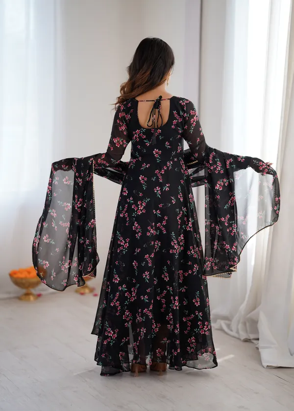Black_Georgette_Gown_with_Dupatta_for_Women