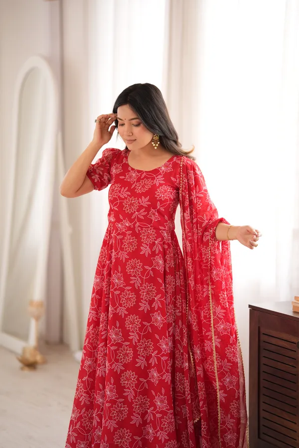 Red_Georgette_Gown_with_Dupatta_for_Women