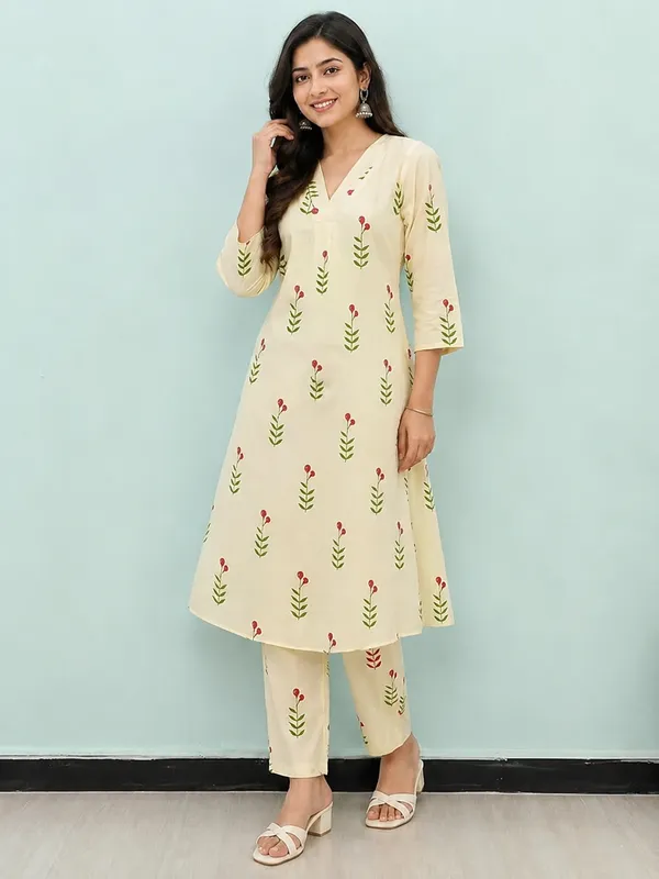 Cream_Cotton_Kurti_with_Bottomwear_for_Women