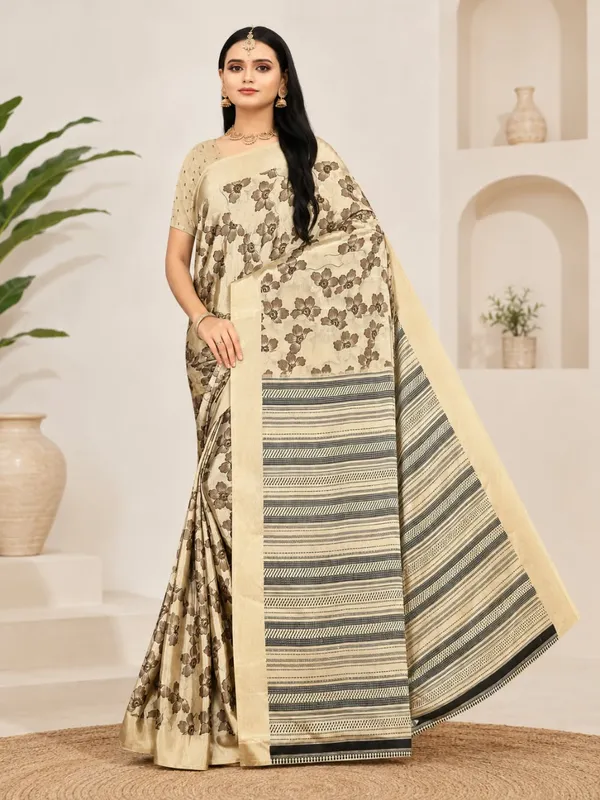 Beige_Georgette_Floral_Printed_Saree_For_Women