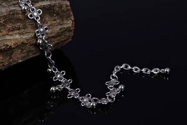Kaamastra_Silver_Payal