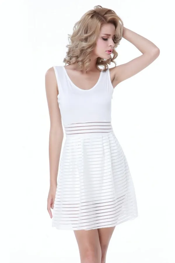 Kaamastra_Fashionable_V_Neck_And_Sleeveless_Dress