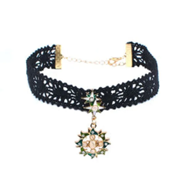 Kaamastra_Black_Lace_Star_Pendent