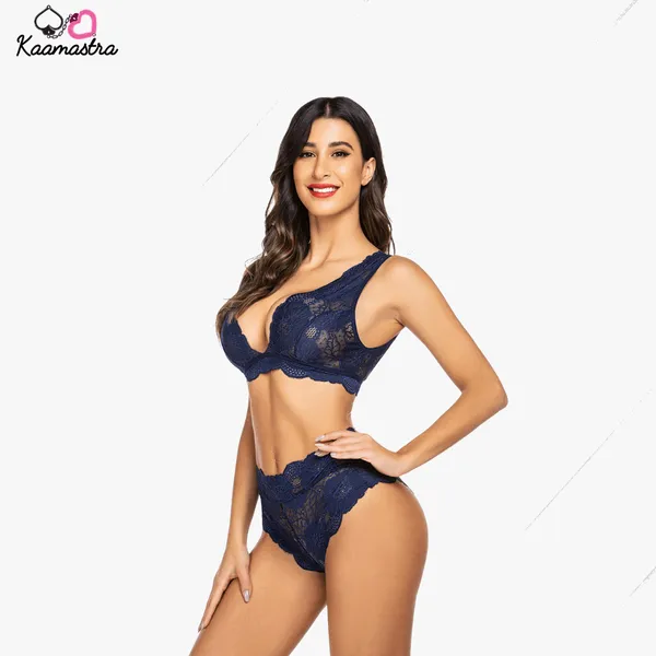 Kaamastra_Polyester_V_Shape_Lingerie_Set