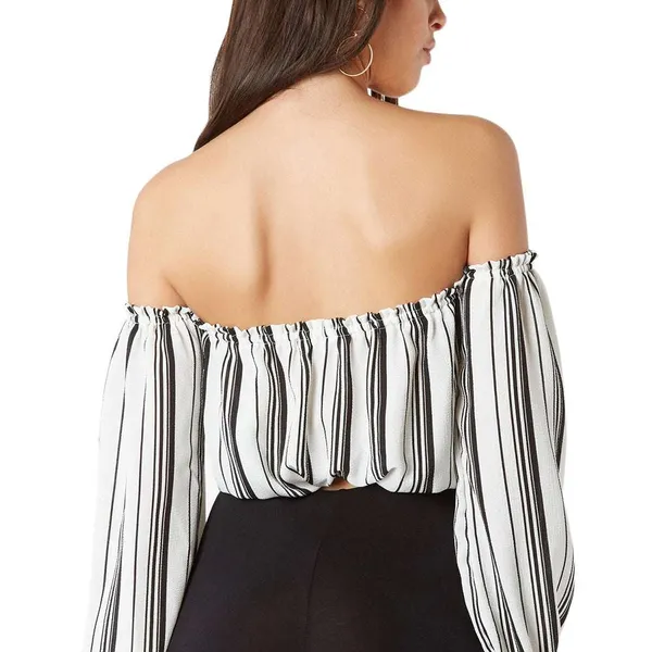 Kaamastra_Black_And_White_Stripe_Print_Full_Sleeve_Crop_Top