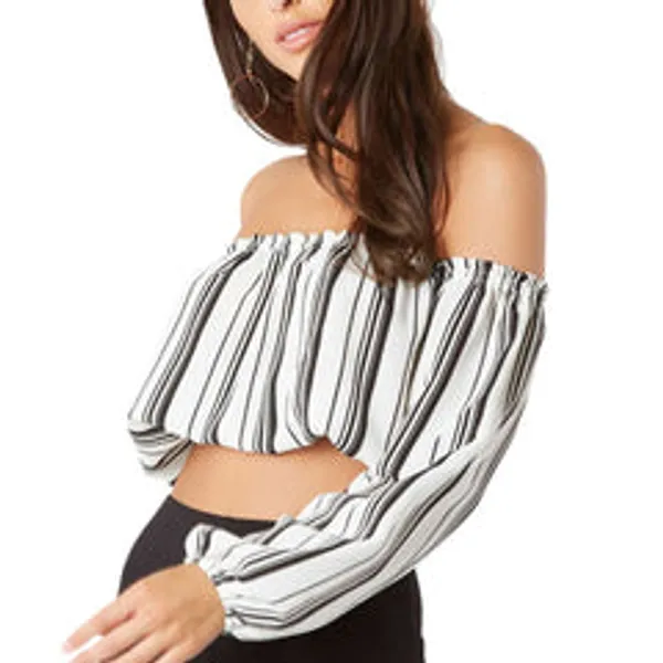 Kaamastra_Black_And_White_Stripe_Print_Full_Sleeve_Crop_Top