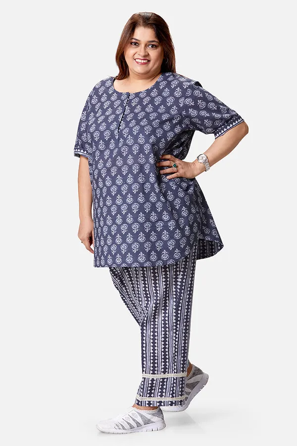 Grey_Cotton_Half_Sleeve_Short_Kurta_Set_For_Women