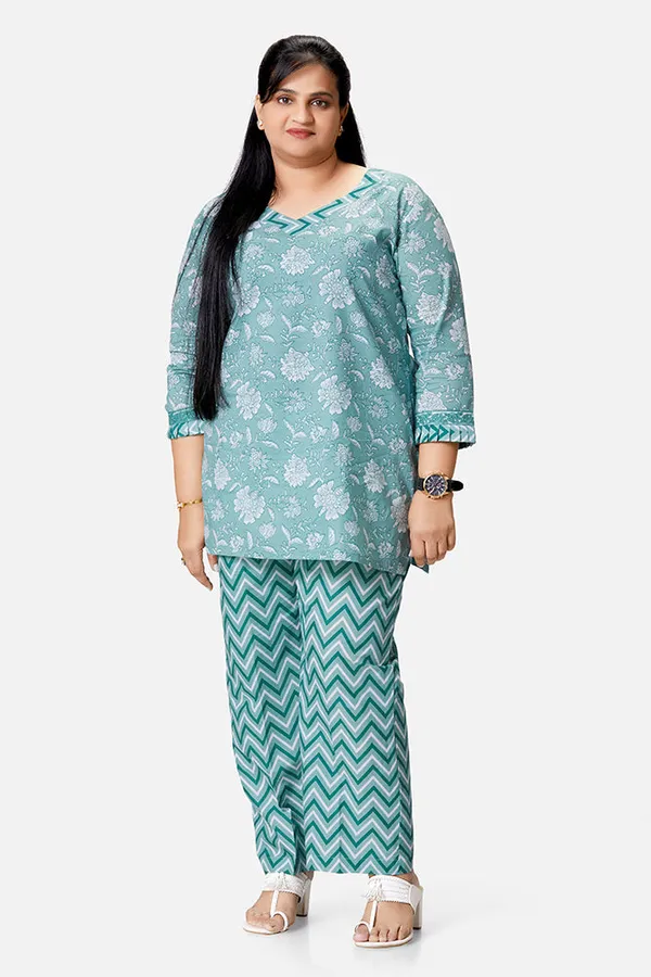 Green_Cotton_Three_Quarter_Sleeve_Short_Kurta_Set_For_Women