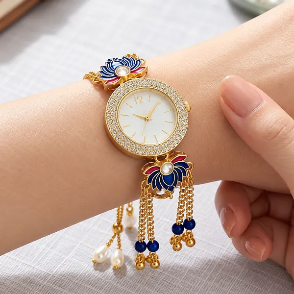 Gold_Tone_Decorative_Bracelet_Watch_For_Women