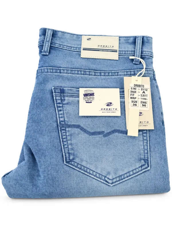 Blue_Denim_Straight_Fit_Jeans_for_Men