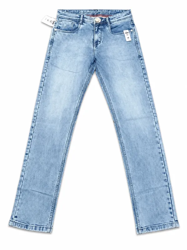 Light_Blue_Denim_Straight_Fit_Jeans_for_Men