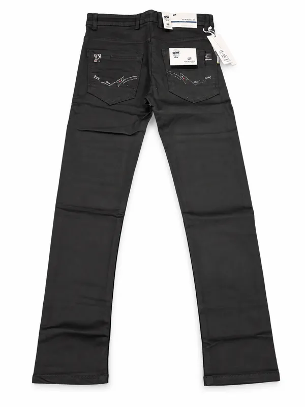 Black_Denim_Straight_Fit_Jeans_for_Men
