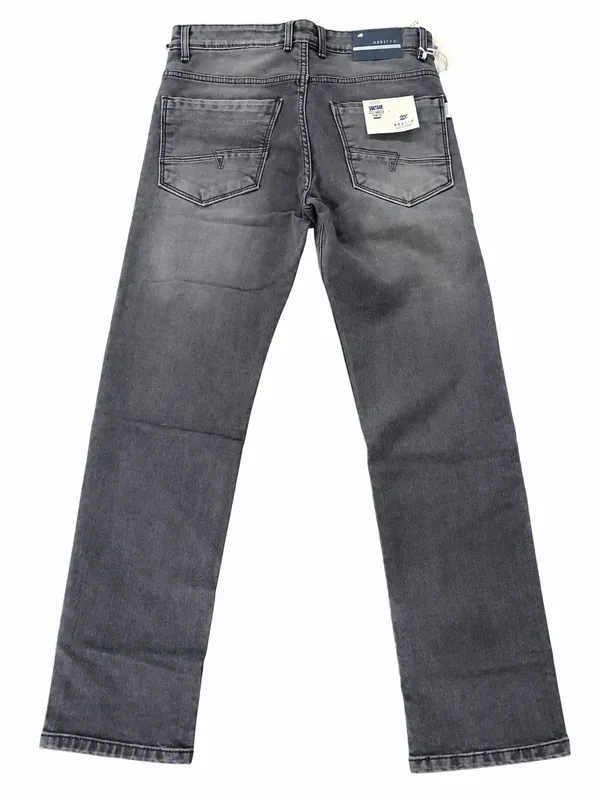 Grey_Denim_Straight_Fit_Jeans_For_Men
