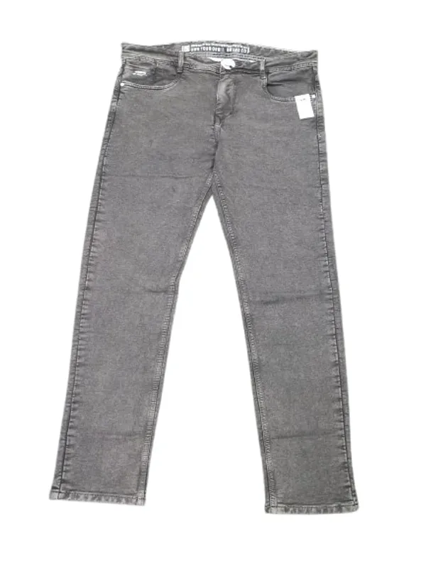 Grey_Denim_Straight_Fit_Jeans_For_Men