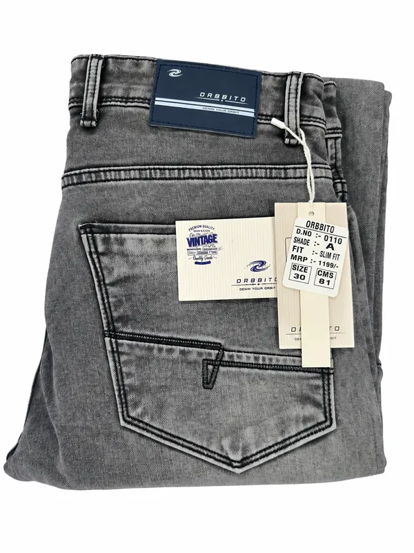 Grey_Denim_Straight_Fit_Jeans_For_Men