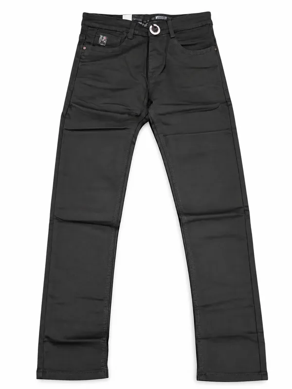 Black_Denim_Straight_Fit_Jeans_for_Men