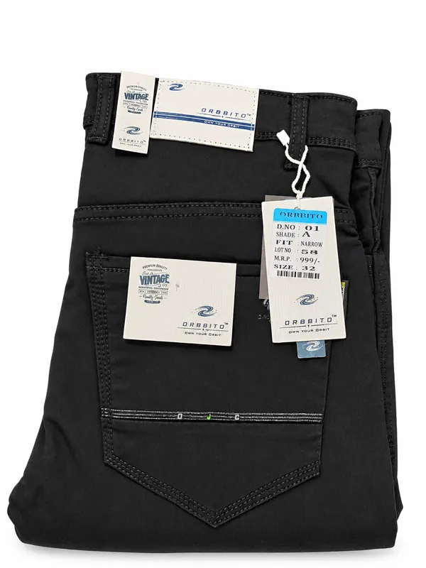 Black_Denim_Straight_Fit_Jeans_for_Men
