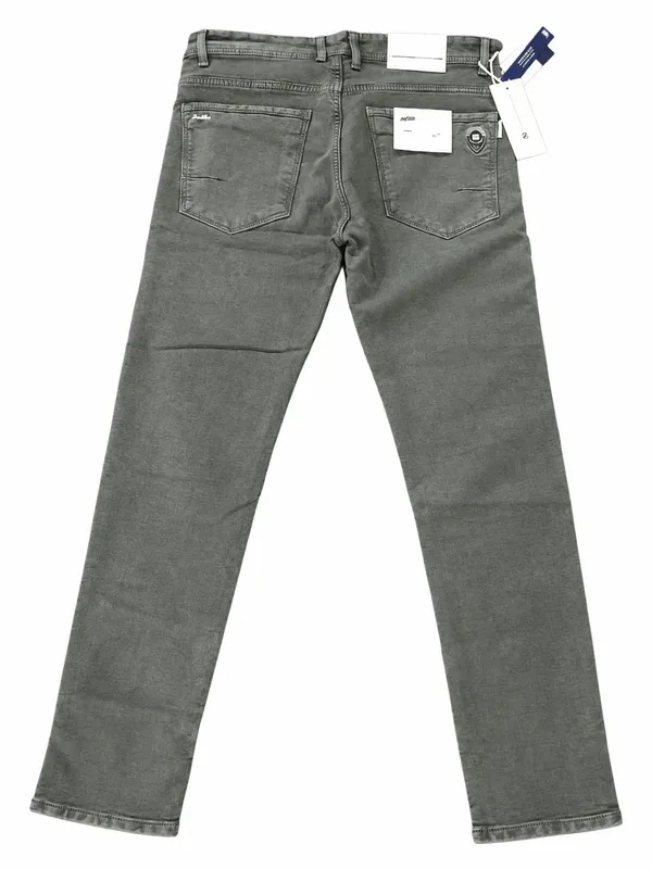 Grey_Denim_Straight_Fit_Jeans_For_Men