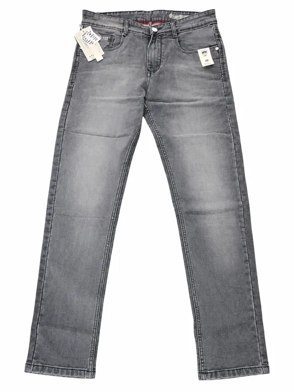 Grey_Denim_Straight_Fit_Jeans_For_Men