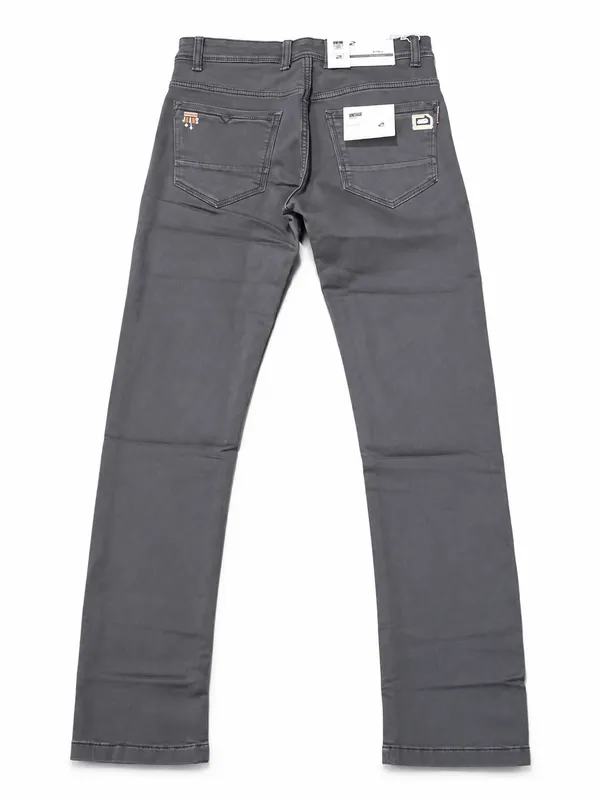 Grey_Denim_Straight_Fit_Jeans_for_Men
