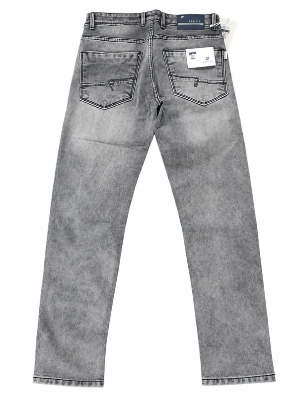 Grey_Denim_Straight_Fit_Jeans_for_Men