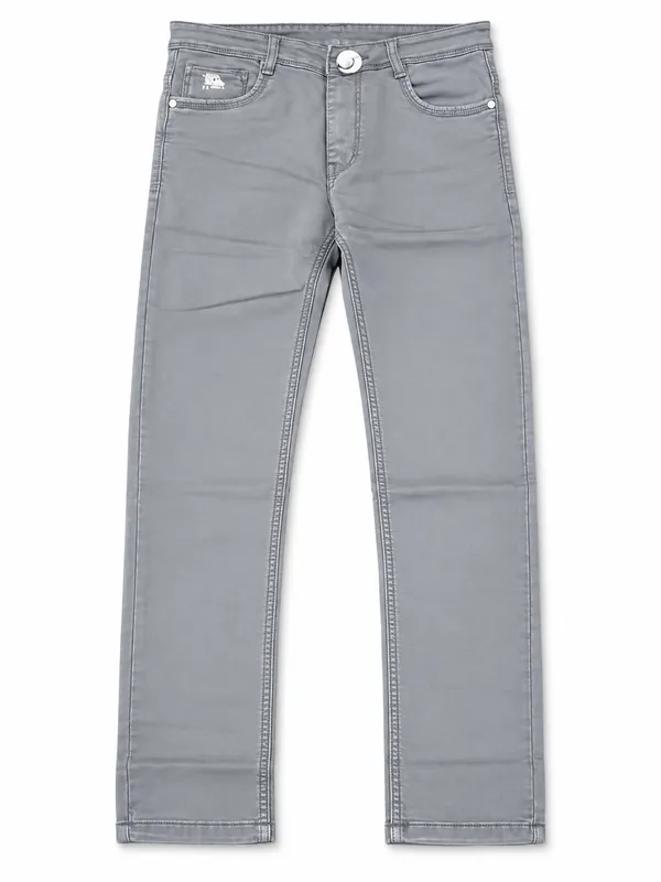 Grey_Denim_Narrow_Fit_Jeans_for_Men