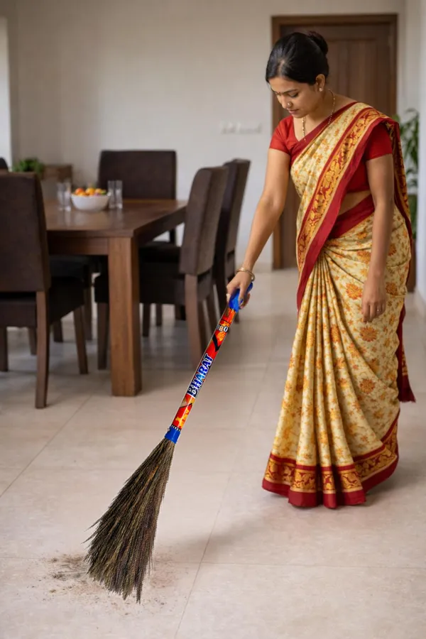Natural_Grass_Long_Handle_Floor_Cobweb_Cleaning_Broom