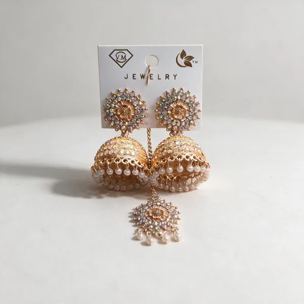 Gold_Zircon_Pearl_Plated_Alloy_Jhumka_Set_With_Maang_Tikka_For_Women