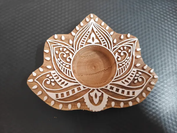 Wooden_Festive_Lotus_Painted_Motif_Diya_-_Pack_of_2