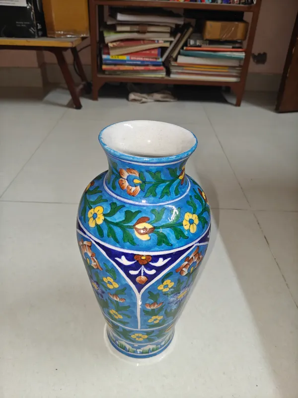 Blue_Pottery_Ceramic_Traditional_Floral_Leaf_Motif_Decorative_Vase