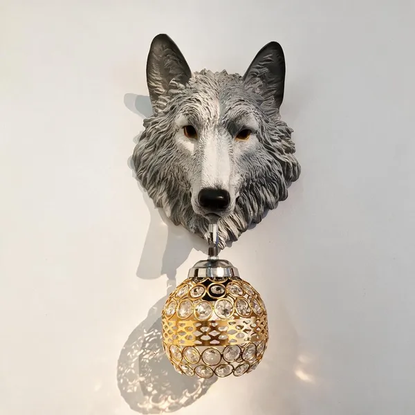 White_Resin_Wolf_Head_Wall_Sconce_For_Home_Decor