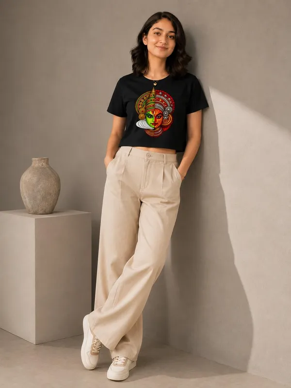 Graphic_Printed_Crop_Top_For_Women